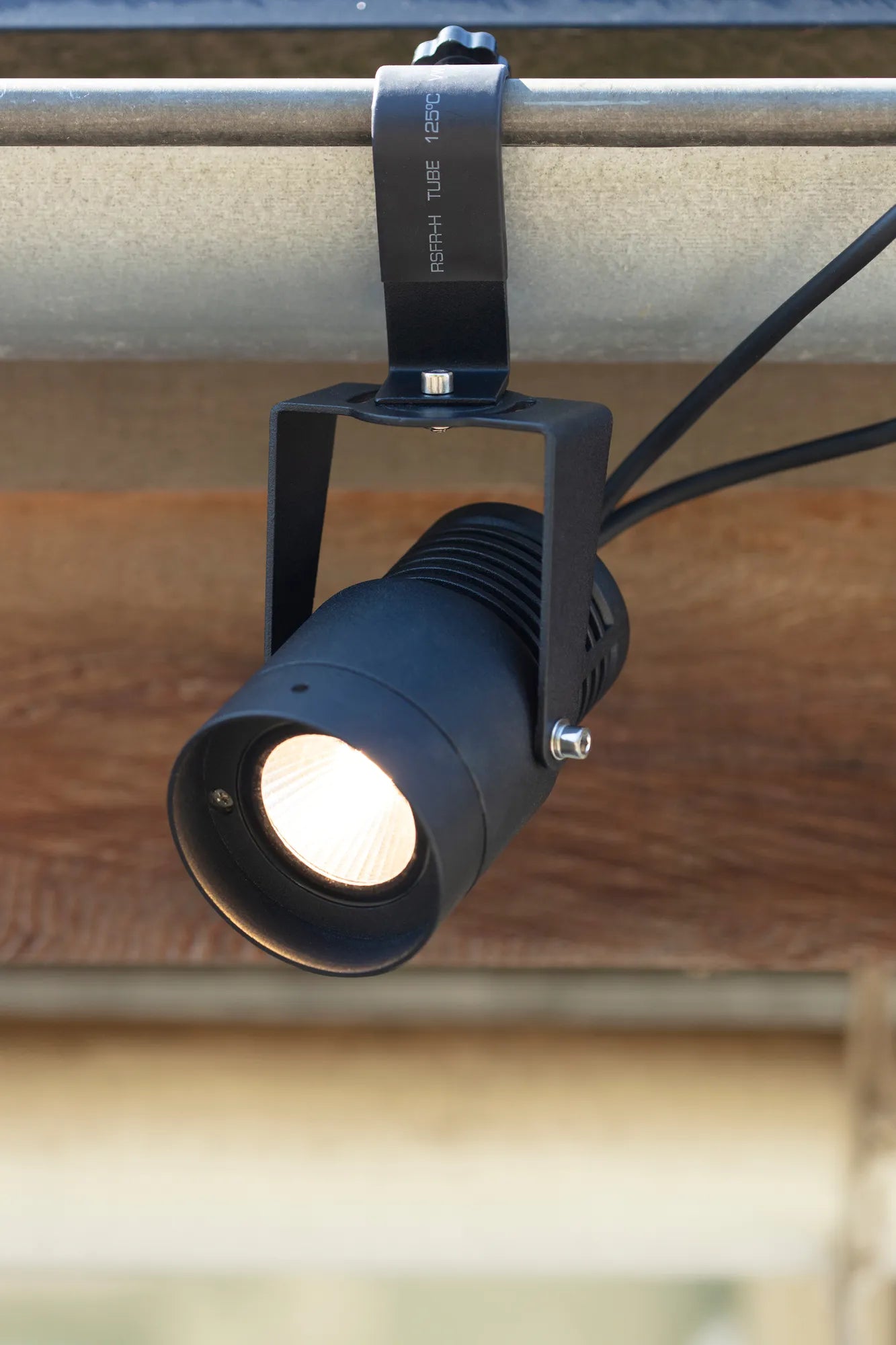 Garden 24 svart spotlight utomhusbelysning skandinavisk design svensk design | Garden Swedish design | Garden 24 schwarz