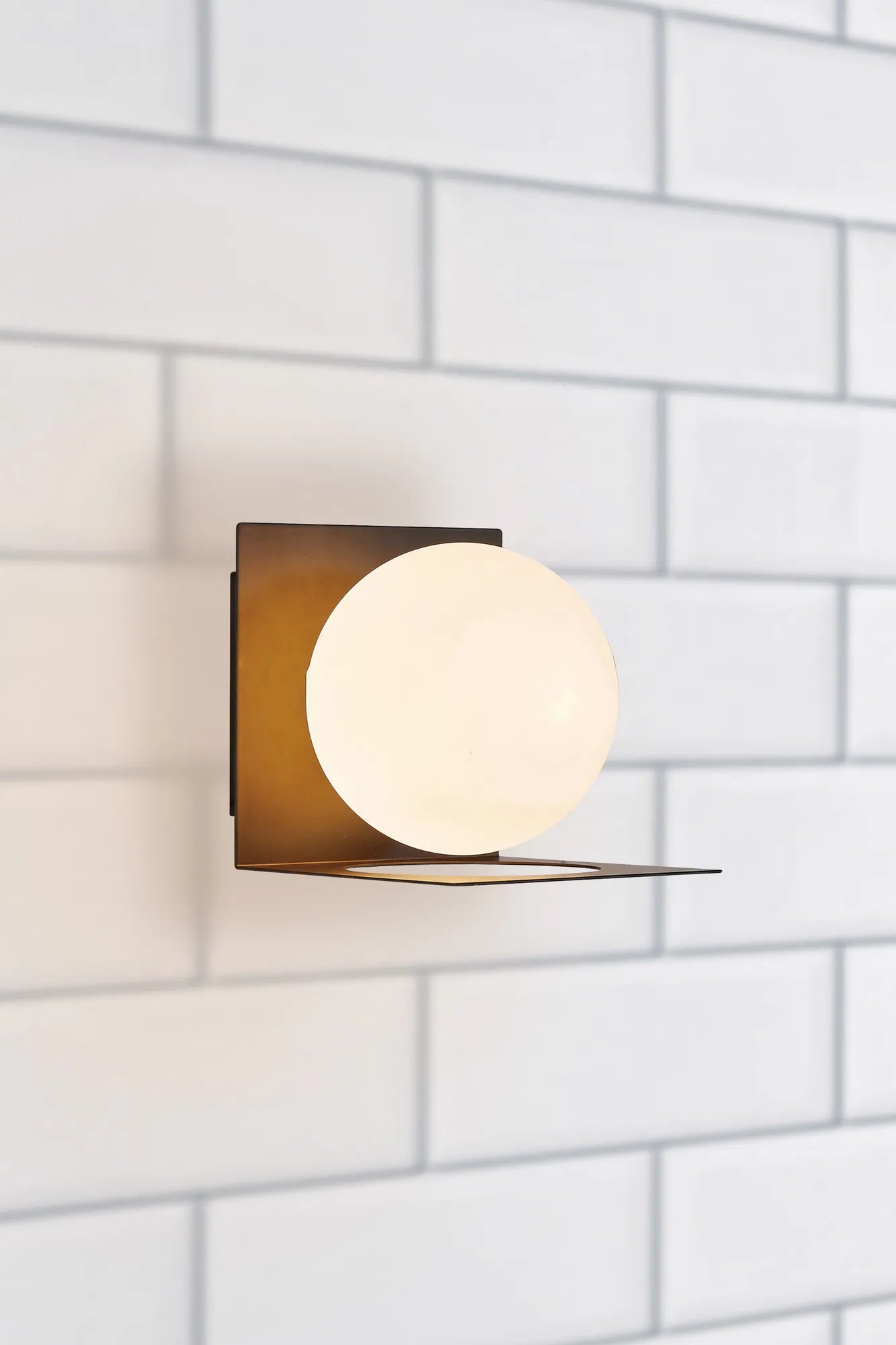 Zenit svart vägglampa stilren belysning | Zenit black wall lamp | Zenit schwarz Wandleuchte minimalistische Beleuchtung