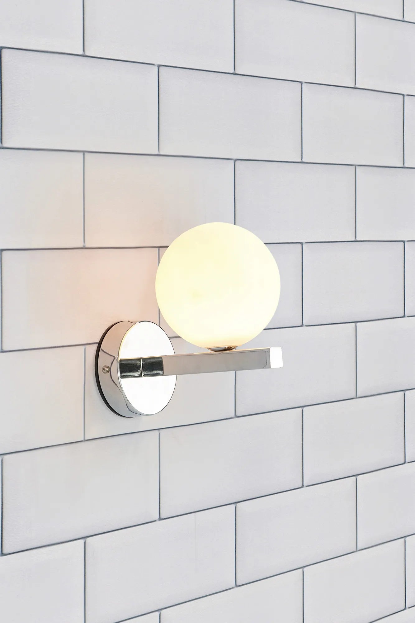 Stream krom vägglampa stilren belysning | Stream chrome wall lamp | Stream Chrom Wandleuchte minimalistische Beleuchtung