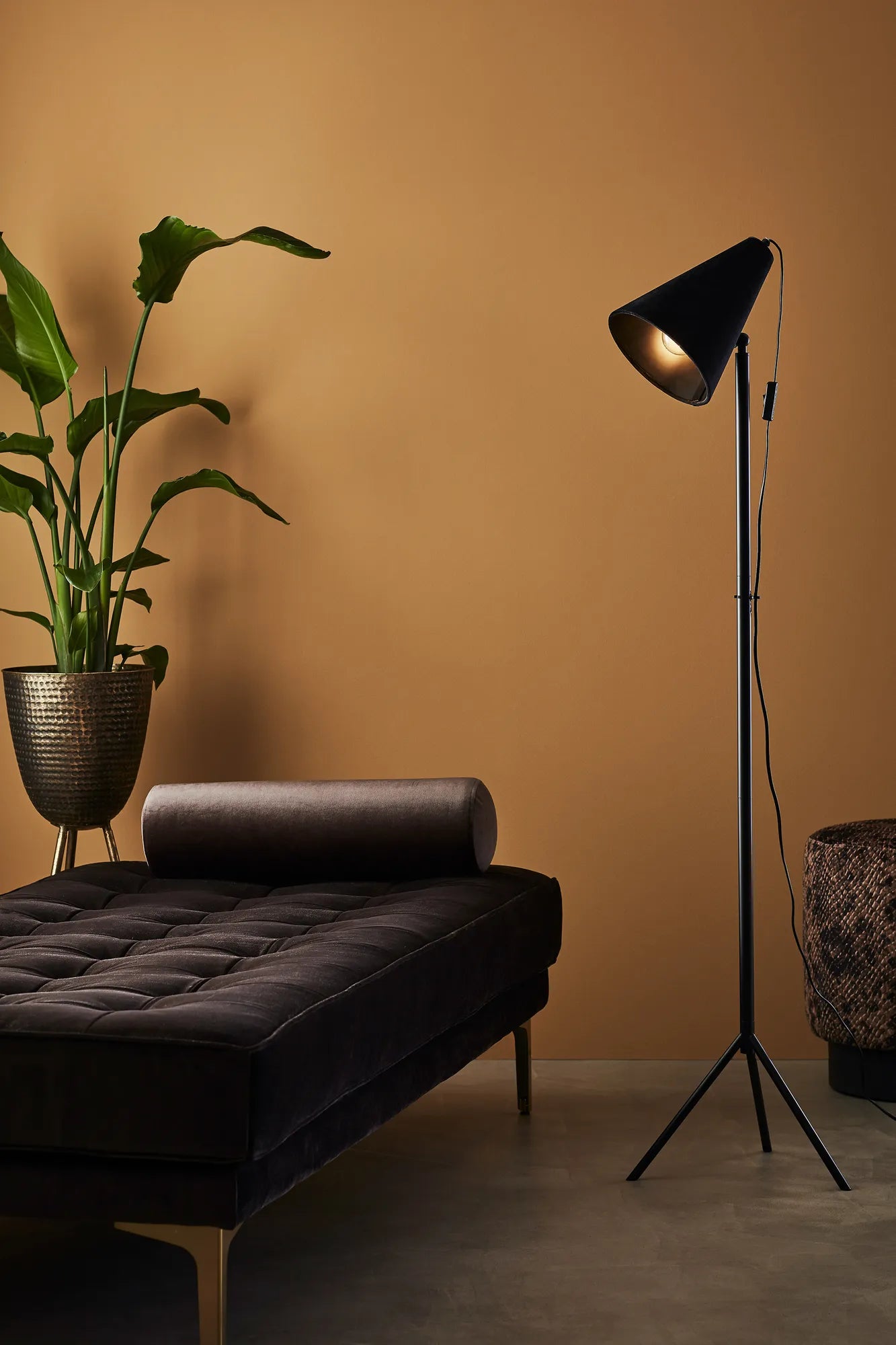 CILLA Floor 1L Black/Black