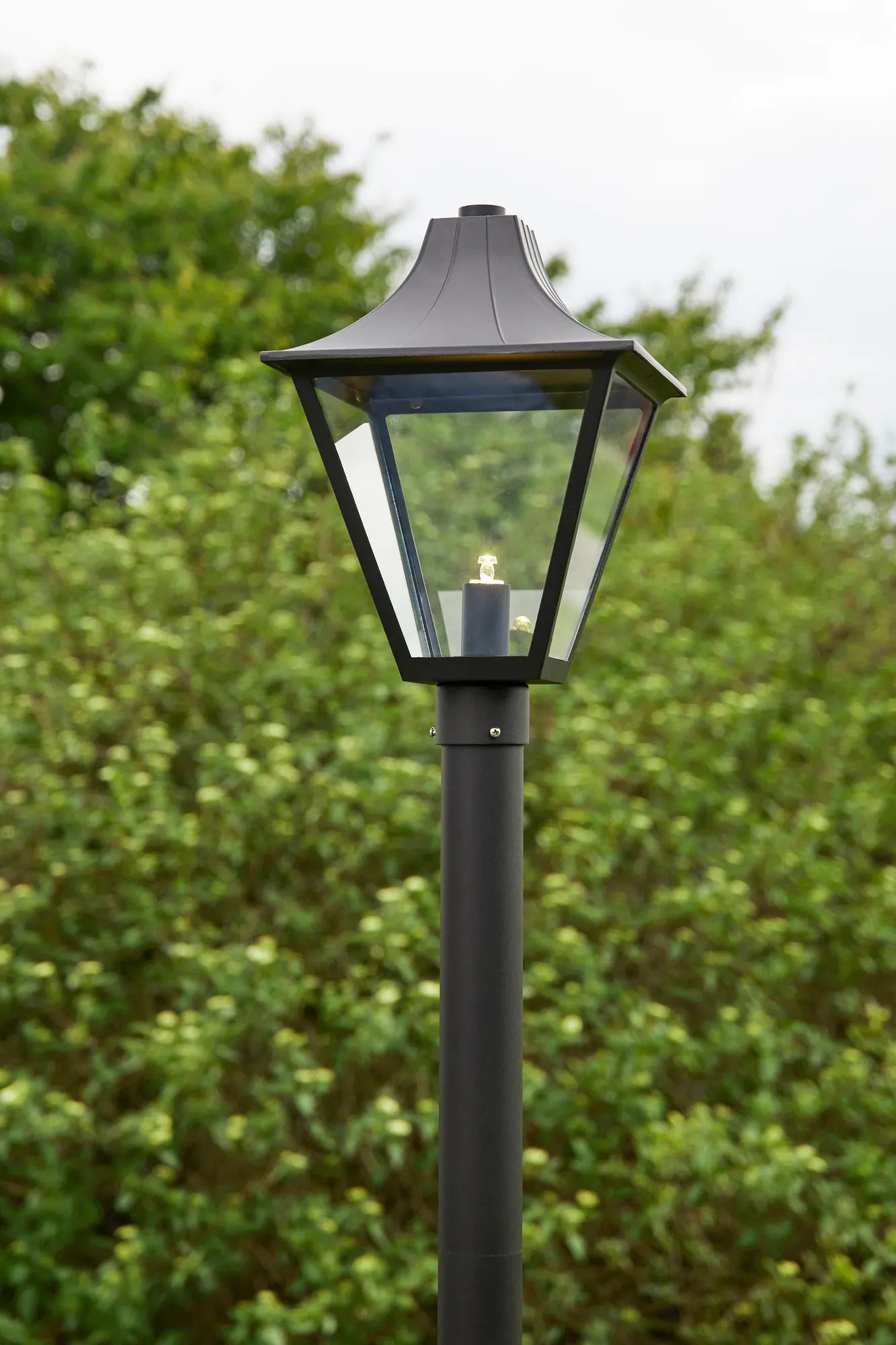 Garden 24 svart pollare utomhusbelysning skandinavisk design | Garden 24 black bollard | Garden 24 skandinavisches Design