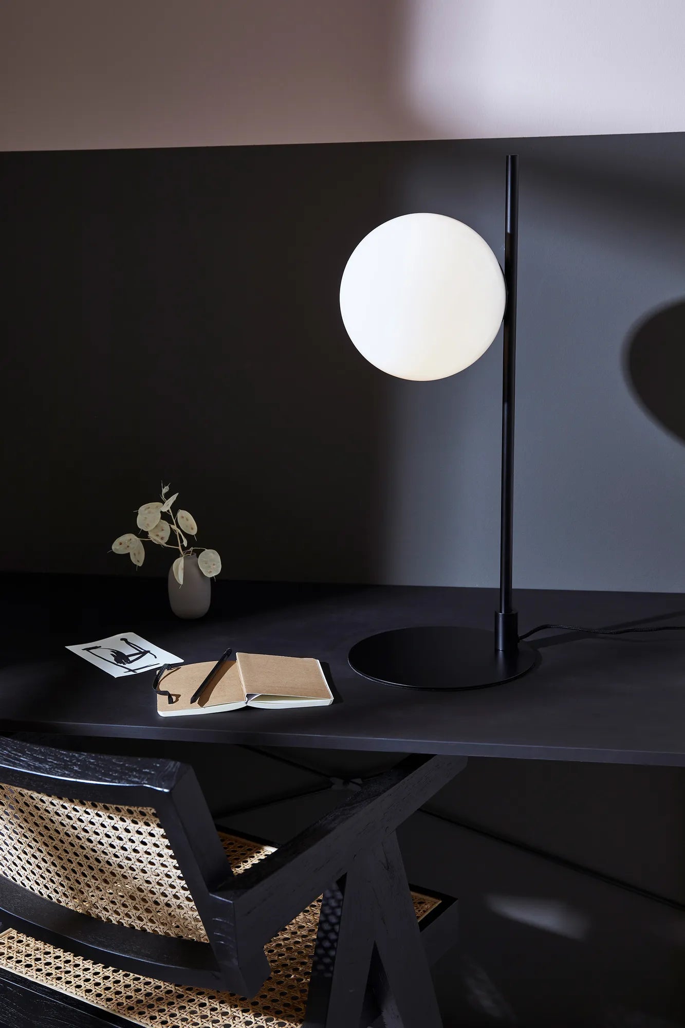 Dione svart bordslampa belysning | Dione black table lamp | Dione schwarz Tischlampe