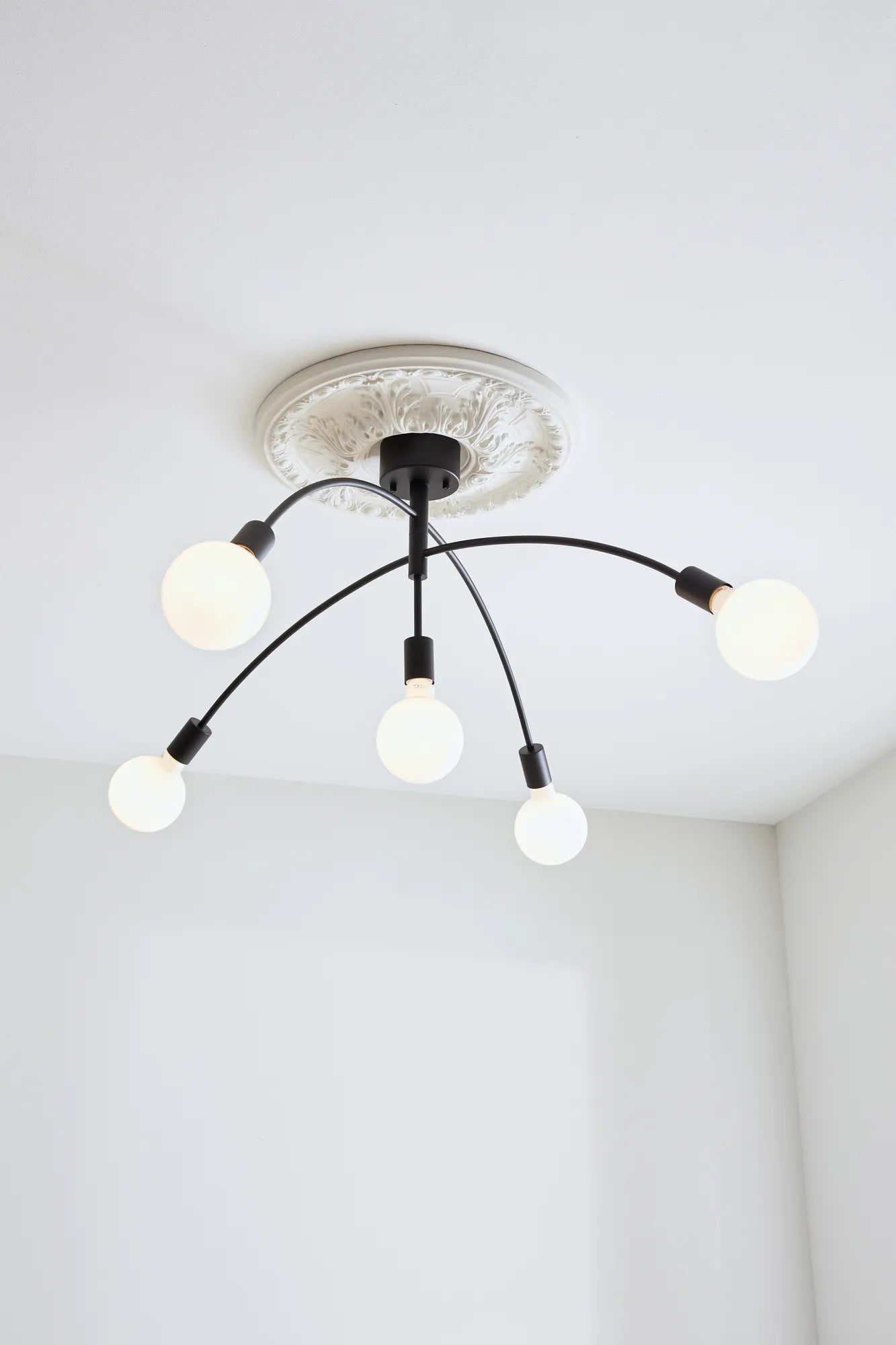 Crux svart taklampa belysning | Crux black pendant lamp | Crux schwarz Pendelleuchte