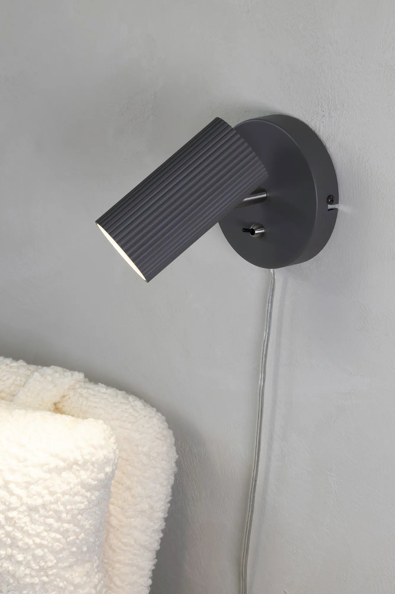 Costilla grå vägglampa belysning | Costilla grey wall lamp | Costilla grau Wandleuchte