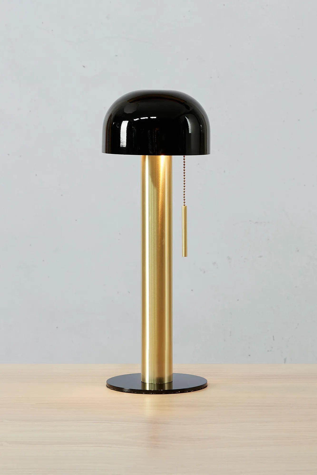 Costa mässing bordslampa stilren belysning | Costa brass table lamp | Costa Messing Tischlampe minimalistische Beleuchtung