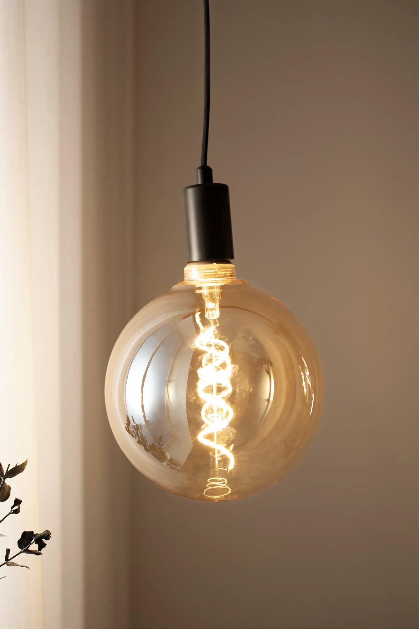 Globe bärnsten ljuskälla | Globe amber light source | Globe Bernstein Lichtquelle