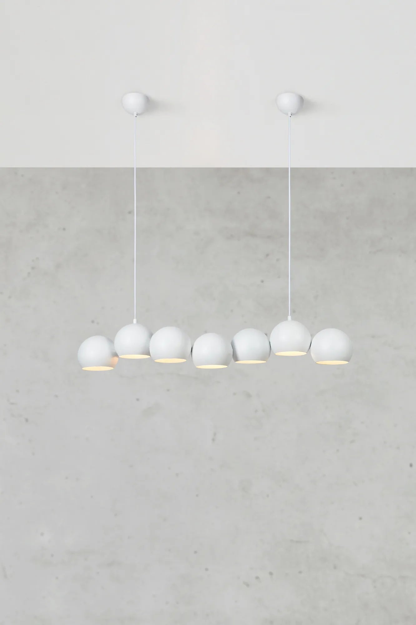 Cupolo vit taklampa stilren belysning | Cupolo white pendant lamp | Cupolo weiß Pendelleuchte minimalistische Beleuchtung