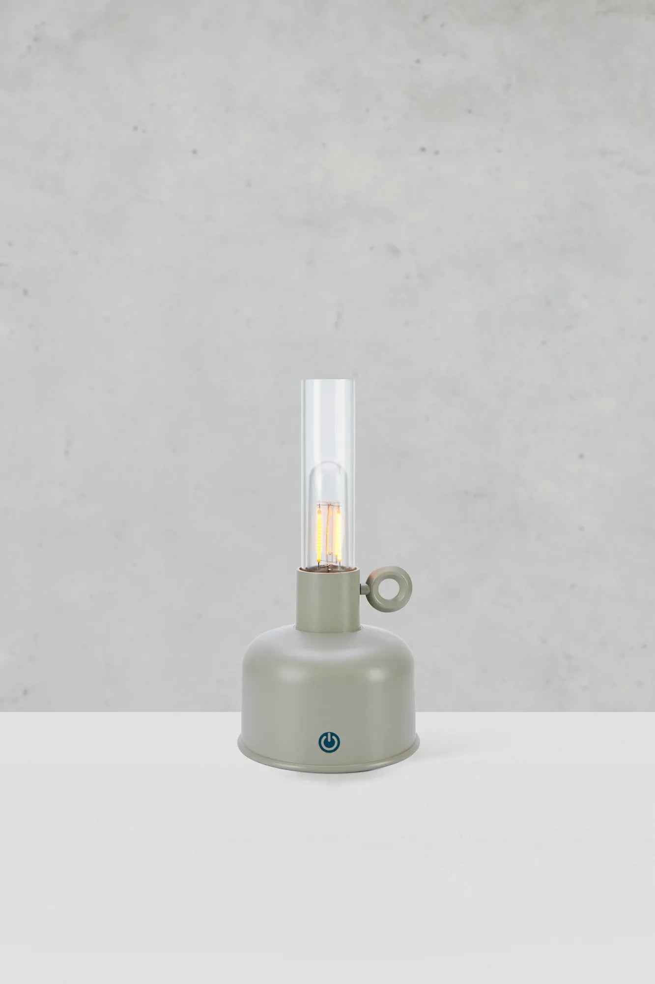 Astrid lampa stilren belysning skandinavisk design | Astrid | Astrid Lampe minimalistische Beleuchtung skandinavisches Design