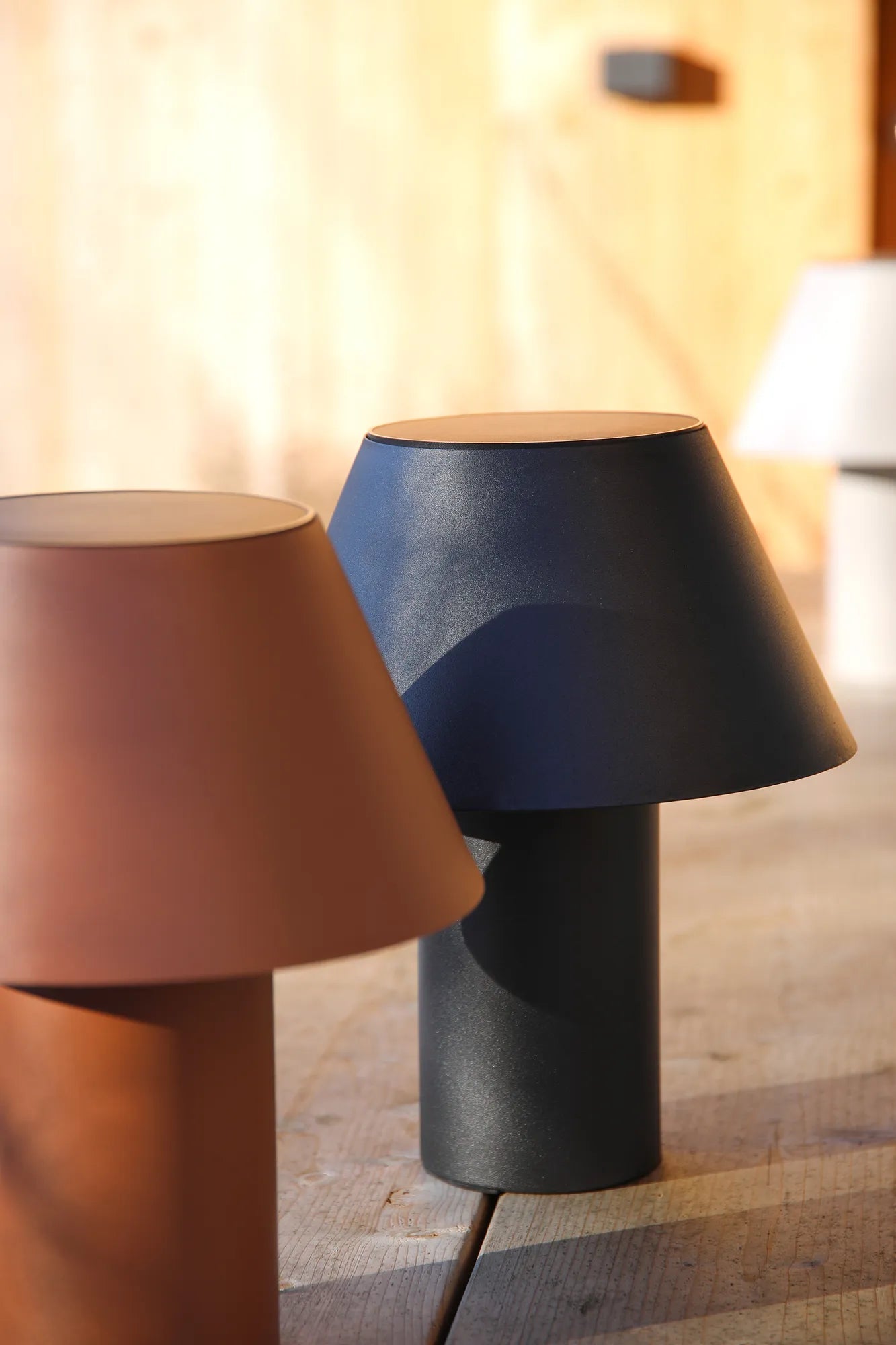 Vivo Bordslampa Solcell Svart