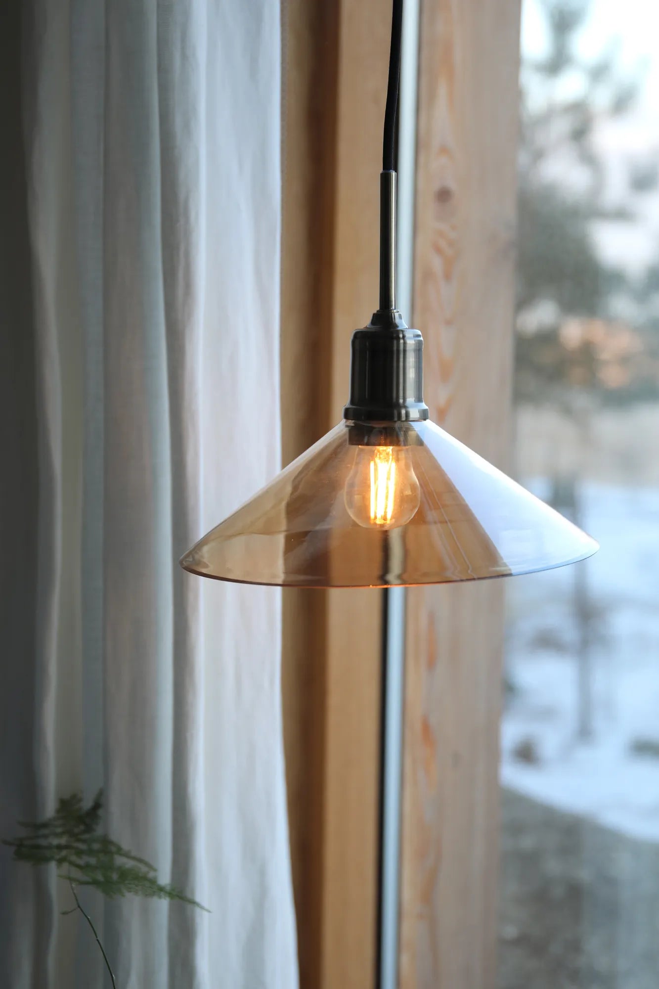 Astra Window Lamp Amber