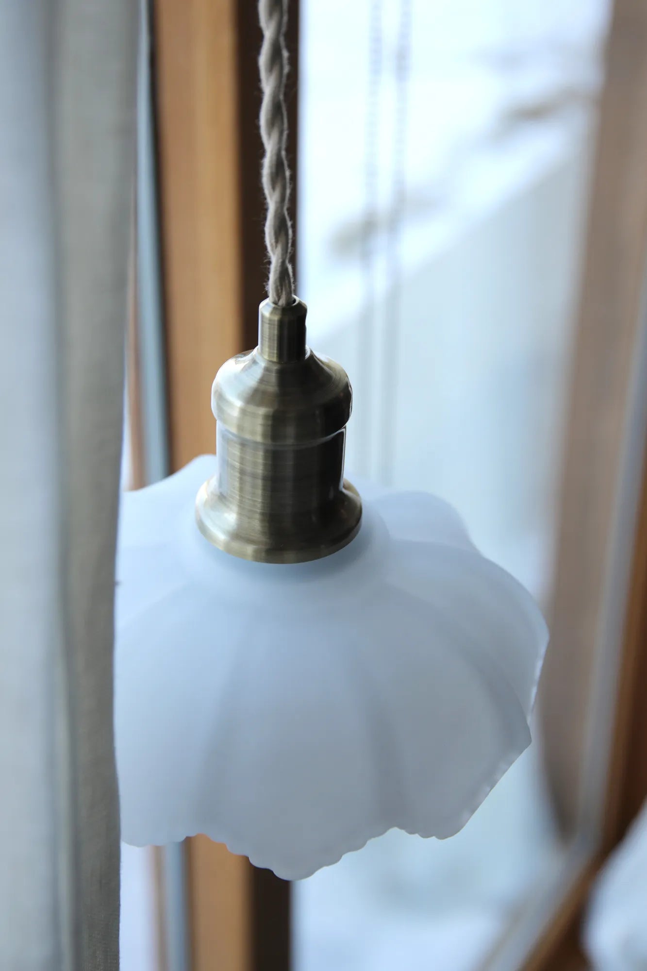 Curio Fönsterlampa Vit