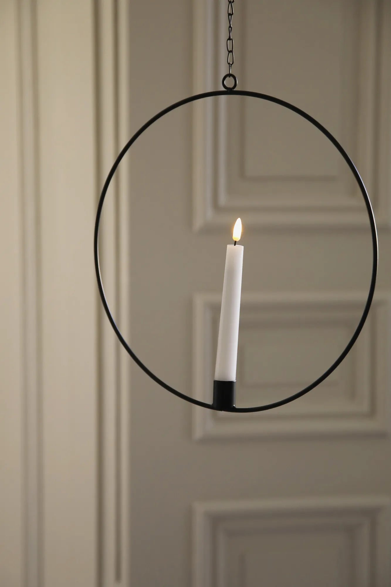 Auri Ljusstake Svart Hängande