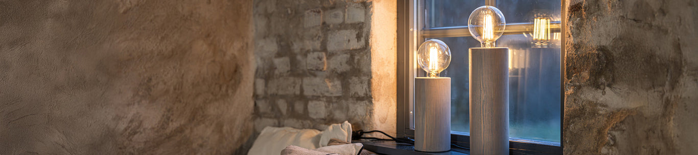 Fönsterlampor skandinavisk design för fönster, vardagsrum – Table lamps for window sills Scandinavian de