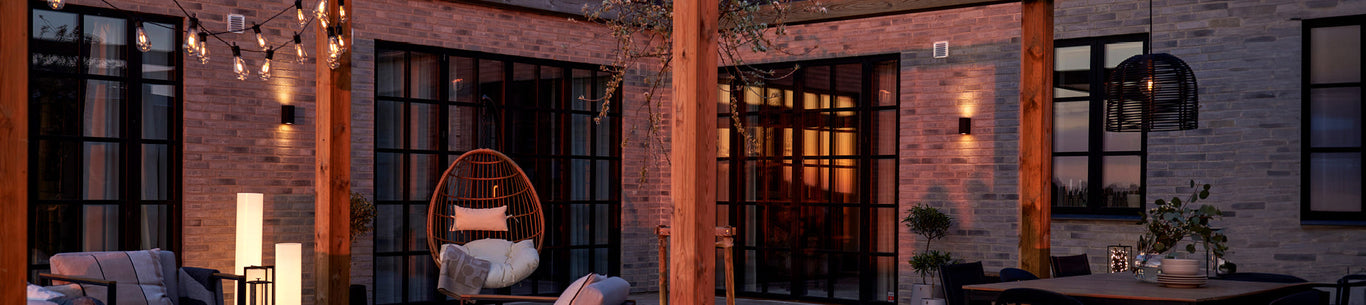 Belysning för uteplats i svensk design för uteplats, trädgård | Patio lighting in Swedish design for patio, garden | Be