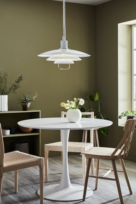 Kirkenes vit taklampa belysning skandinavisk design | Kirkenes white | Kirkenes weiß Pendelleuchte skandinavisches Design