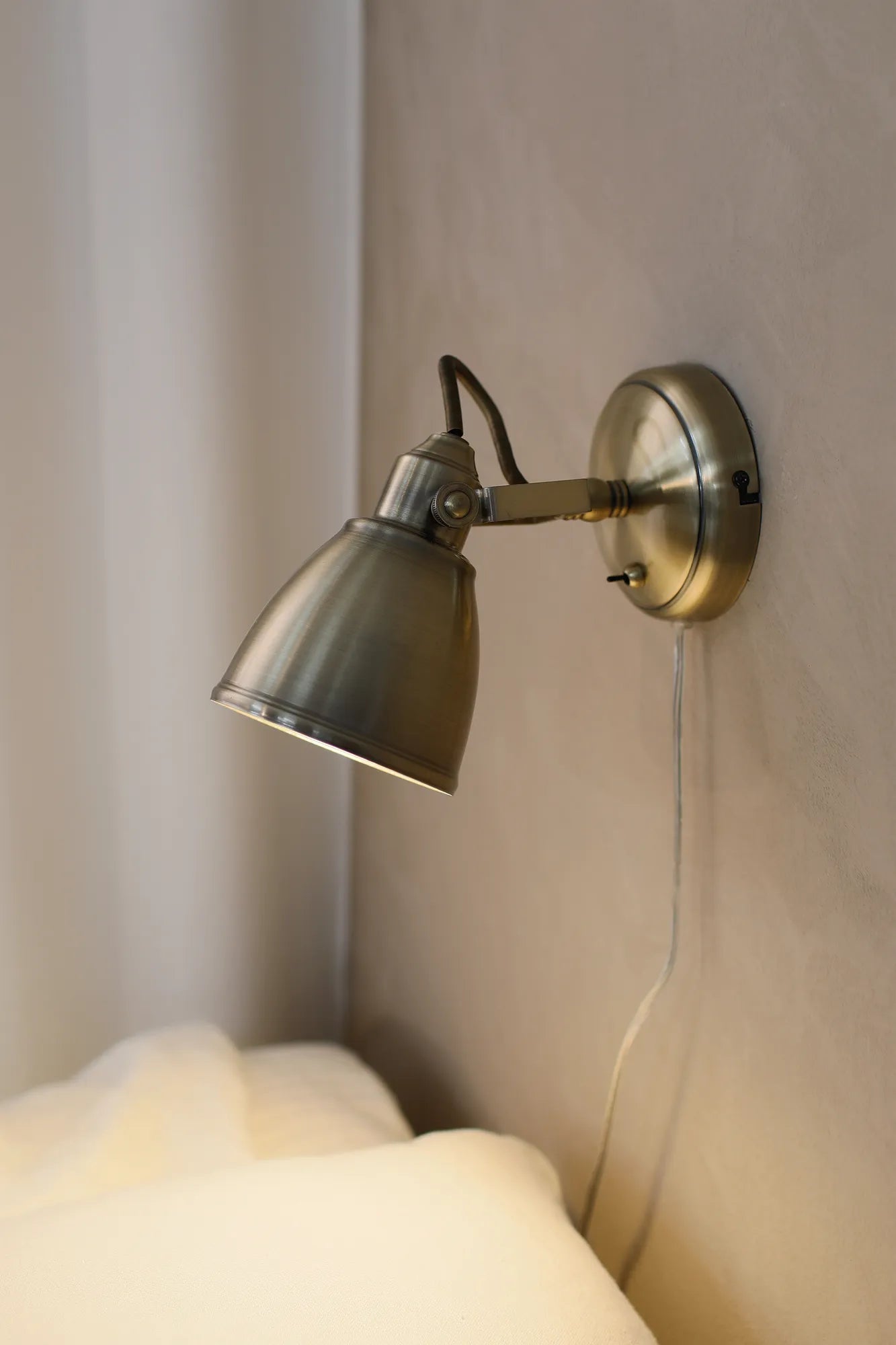 Fjällbacka antik vägglampa belysning | Fjällbacka antique wall lamp | Fjällbacka antik Wandleuchte