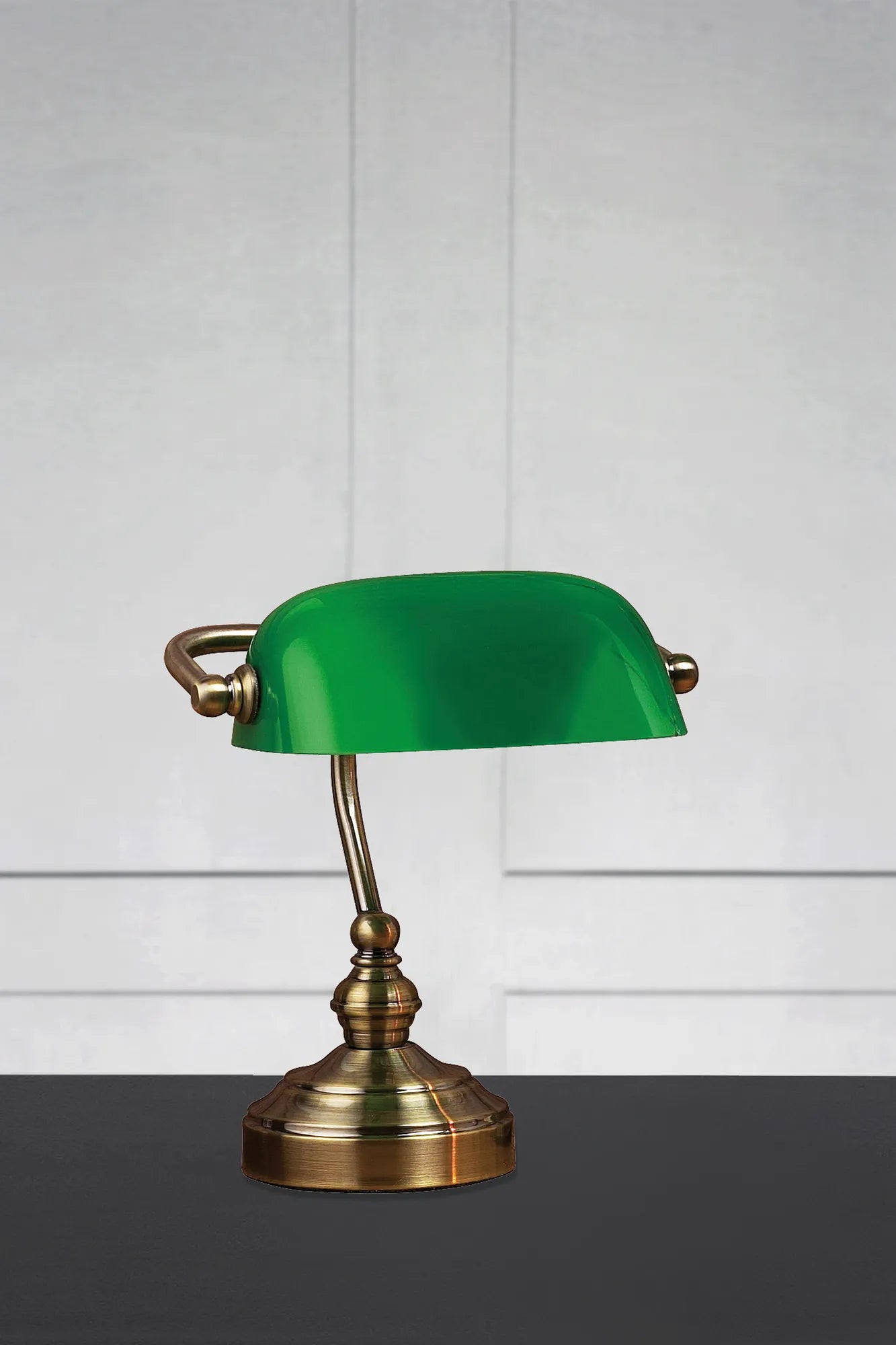 Bankers grön bordslampa 25 cm stilren belysning | Bankers green table | Bankers grün Tischlampe minimalistische Beleuchtung