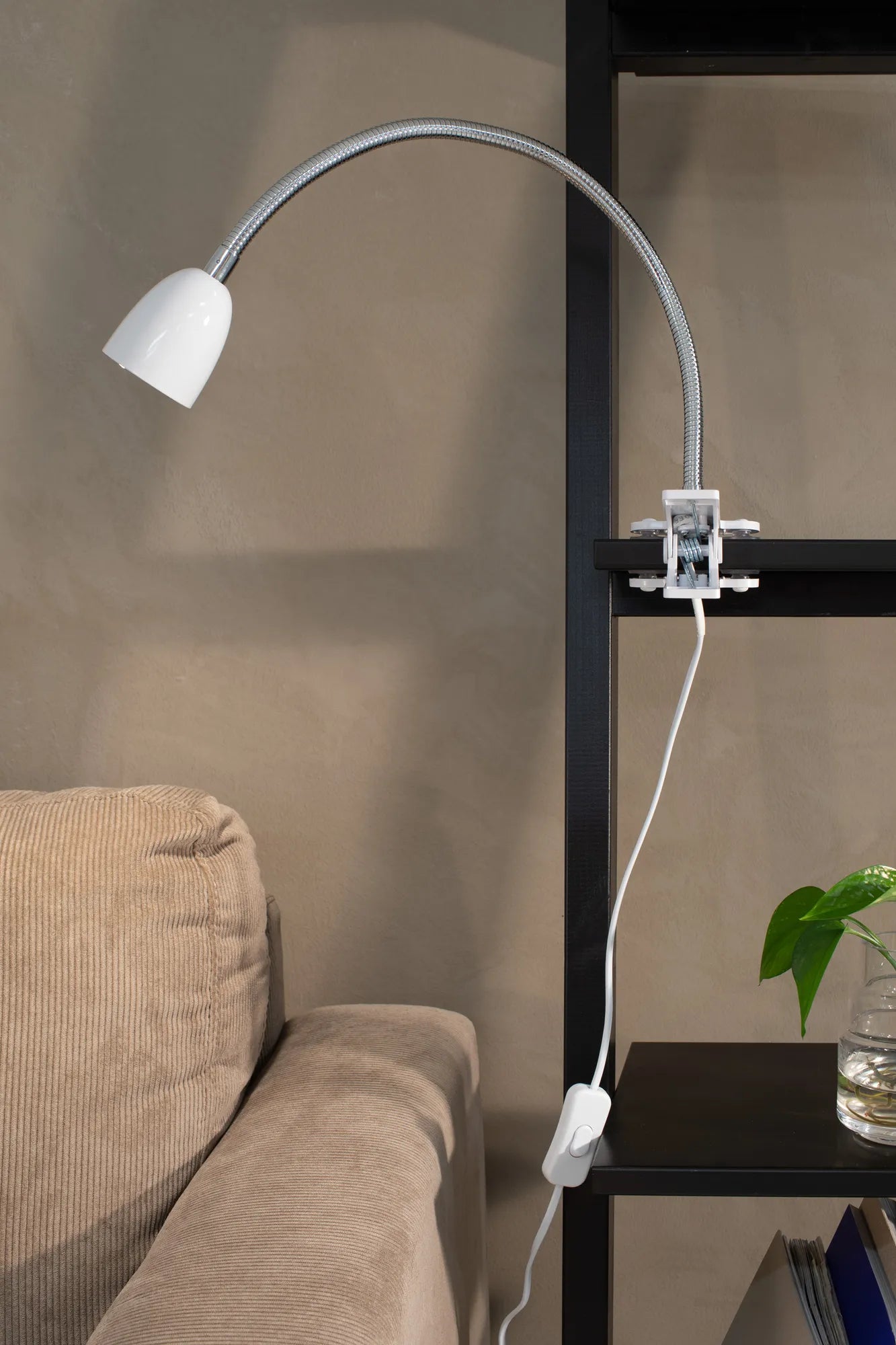 Tulip vit bordslampa belysning | Tulip white table lamp | Tulip weiß Tischlampe