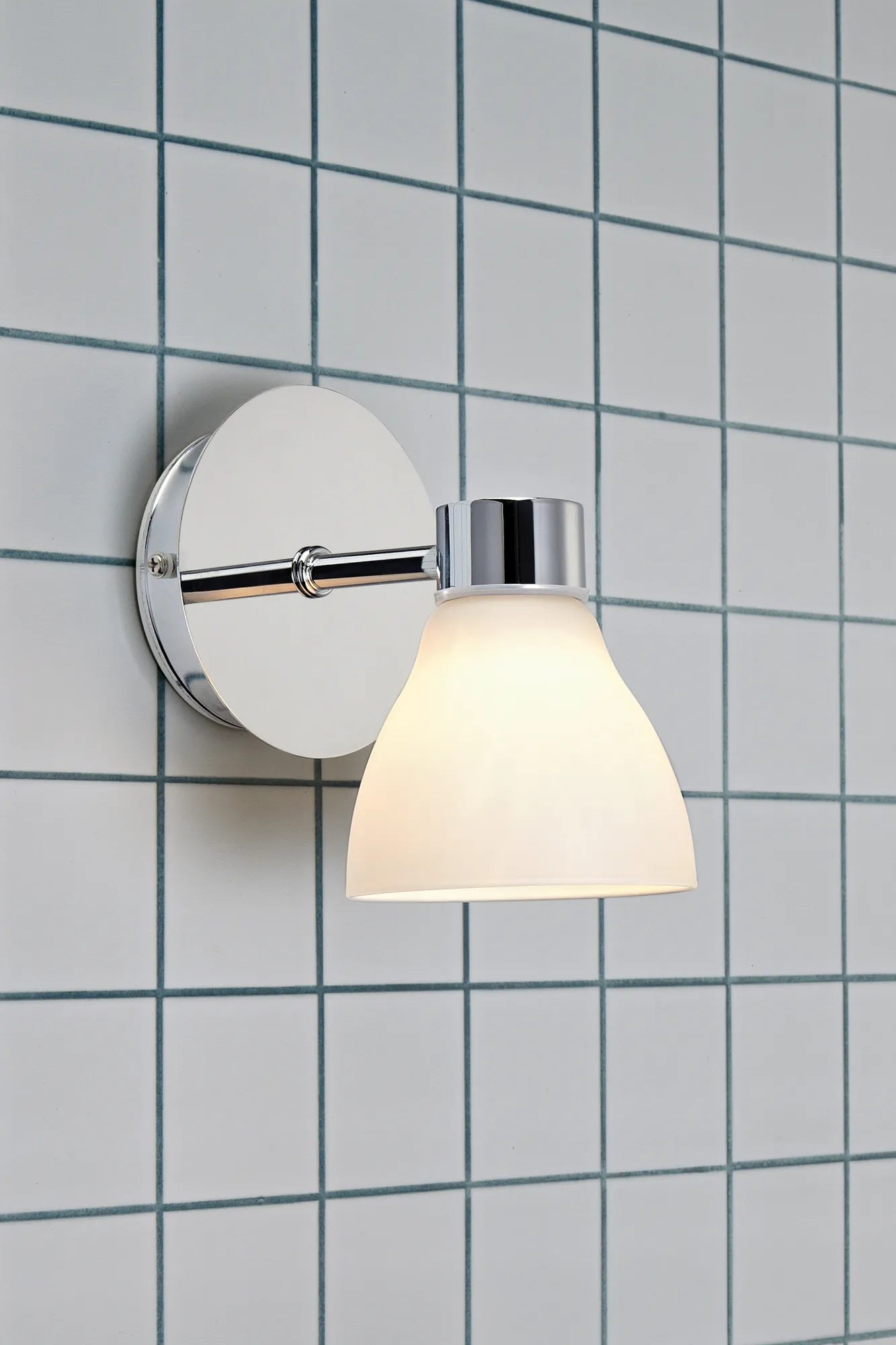 Cassis krom vägglampa stilren belysning | Cassis chrome wall lamp | Cassis Chrom Wandleuchte minimalistische Beleuchtung