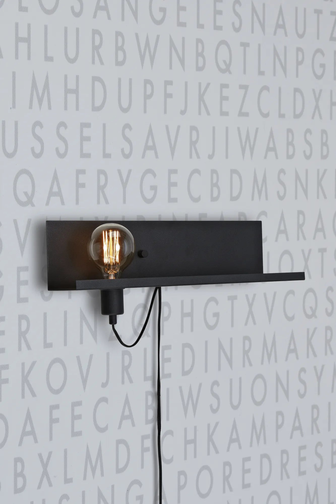 Multi svart vägglampa stilren belysning | Multi black wall lamp | Multi schwarz Wandleuchte minimalistische Beleuchtung