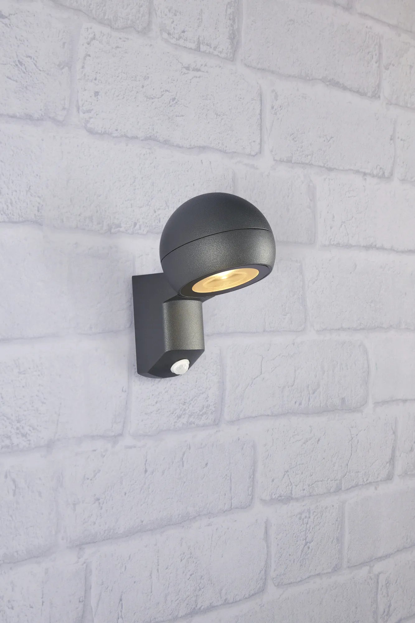 Tyfon grå vägglampa belysning | Tyfon grey wall lamp | Tyfon grau Wandleuchte