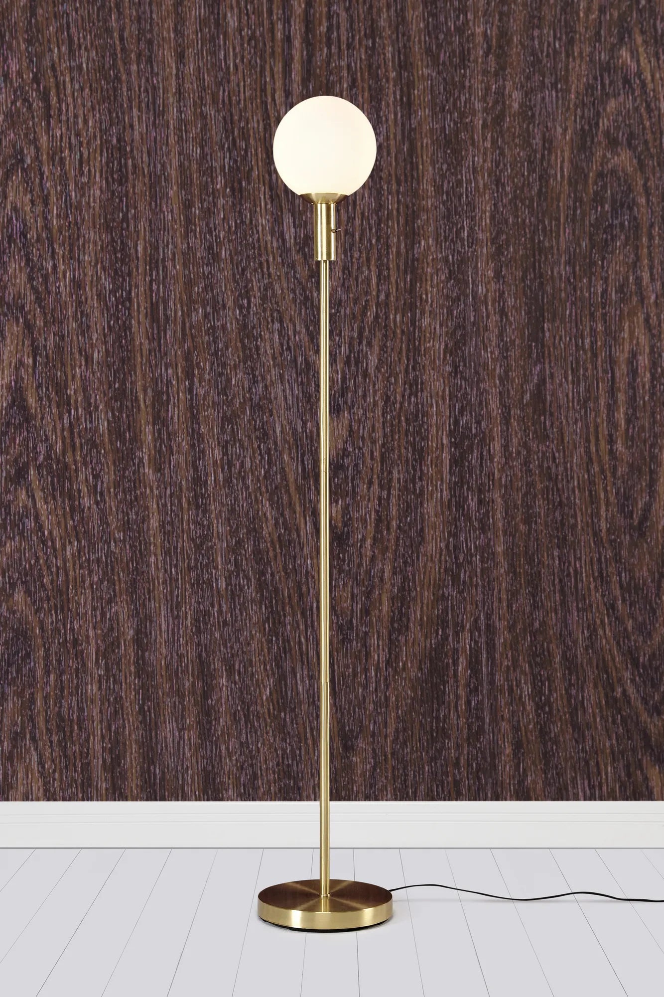 Minna mässing golvlampa stilren belysning | Minna brass floor lamp | Minna Messing Stehlampe minimalistische Beleuchtung