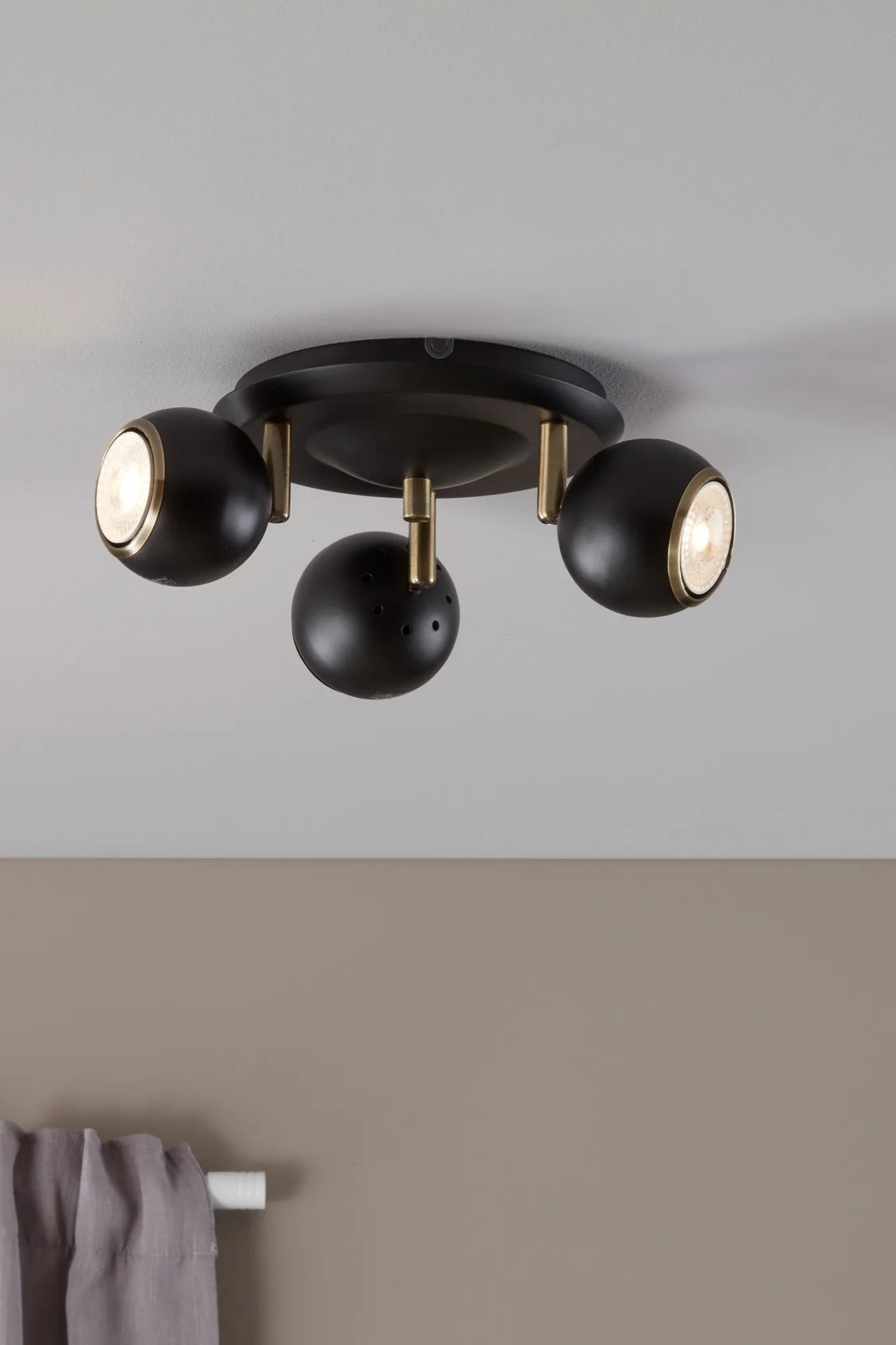 Coco svart taklampa belysning | Coco black pendant lamp | Coco schwarz Pendelleuchte