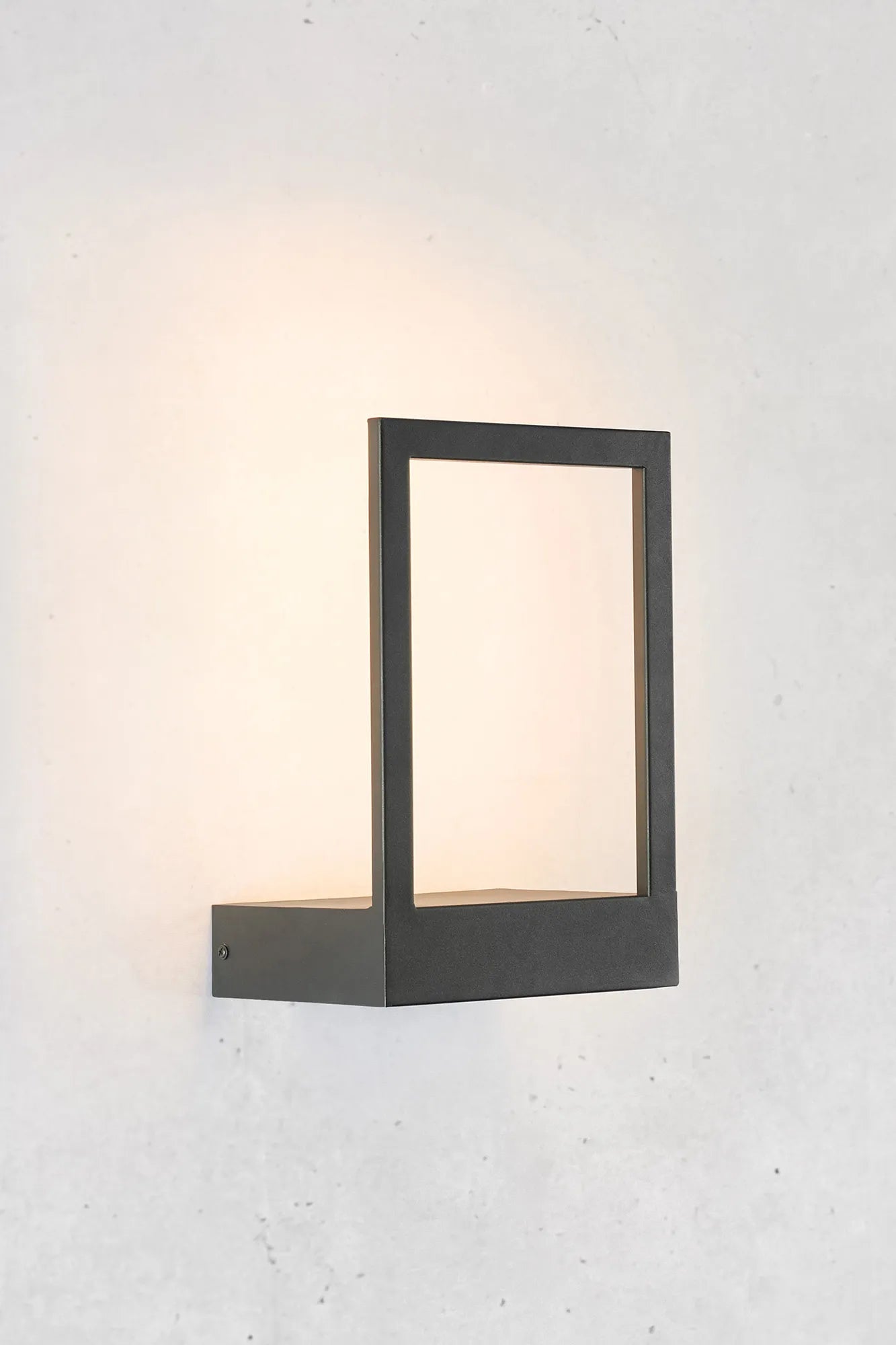 Pablo svart vägglampa stilren belysning | Pablo black wall lamp | Pablo schwarz Wandleuchte minimalistische Beleuchtung