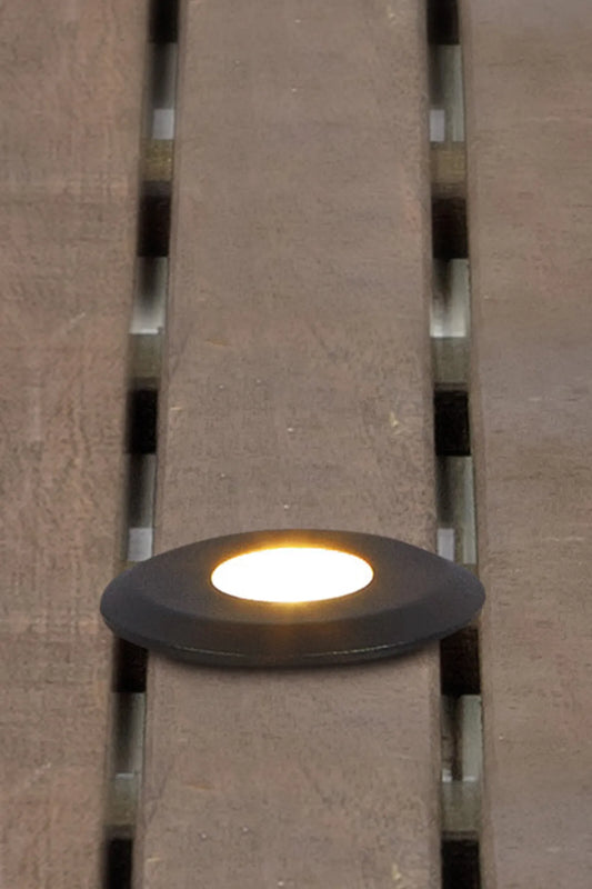 Garden 24 svart spotlight utomhusbelysning stilren belysning | Garden 24 black | Garden 24 minimalistische Beleuchtung