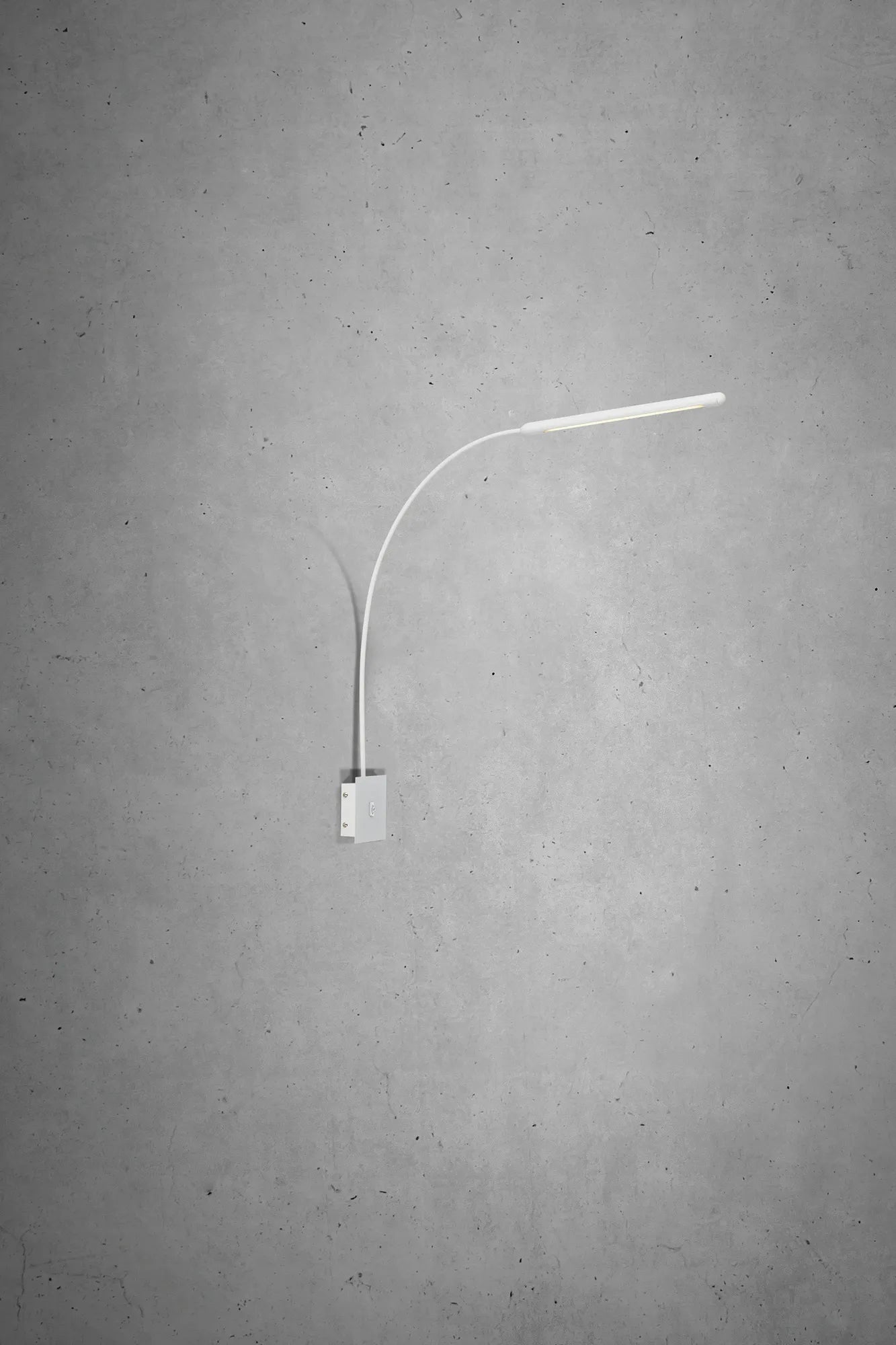Antenna vit vägglampa stilren belysning | Antenna white wall lamp | Antenna weiß Wandleuchte minimalistische Beleuchtung