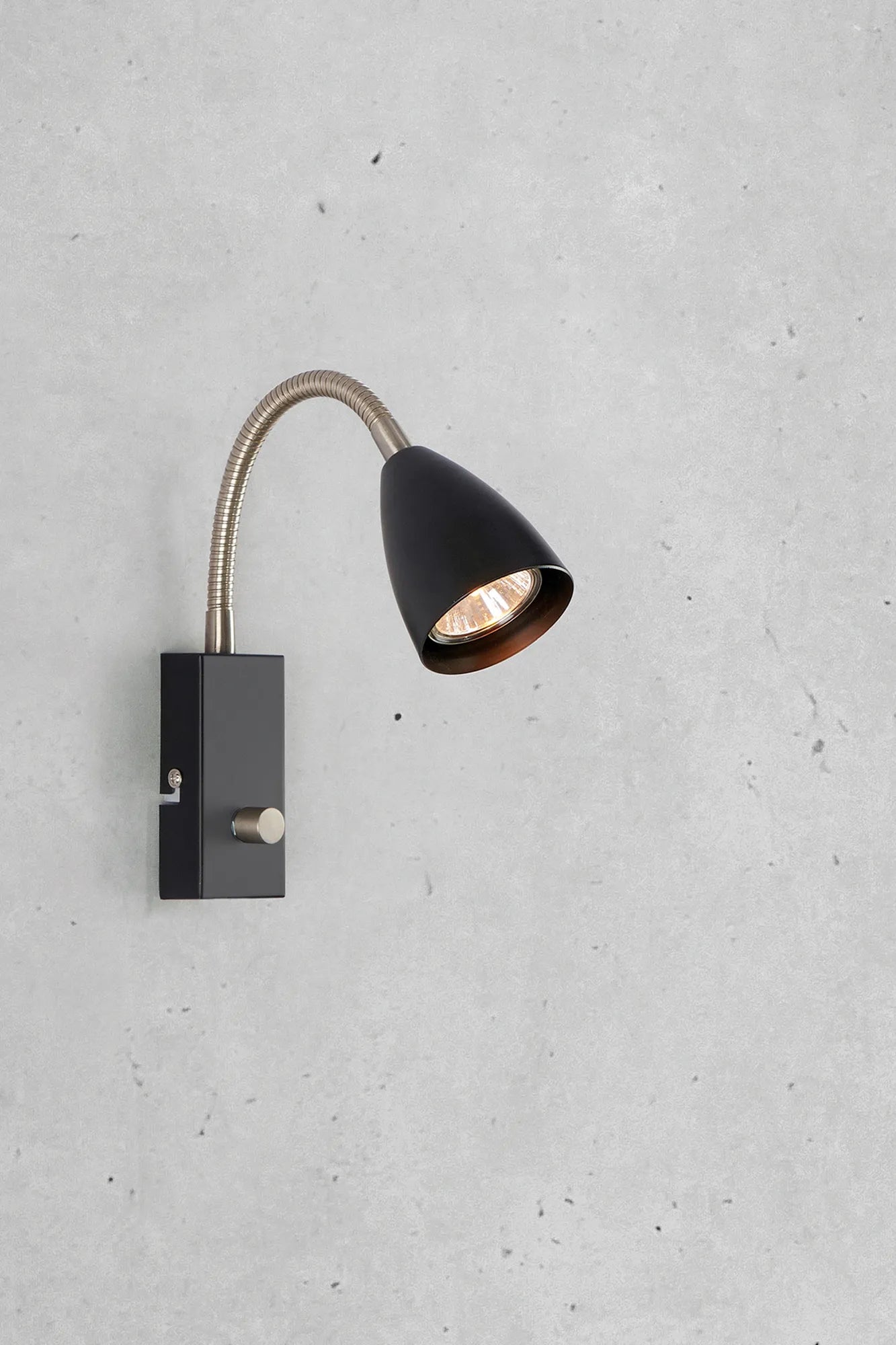 Ciro stål vägglampa stilren belysning | Ciro steel wall lamp minimalist | Ciro Stahl Wandleuchte minimalistische Beleuchtung