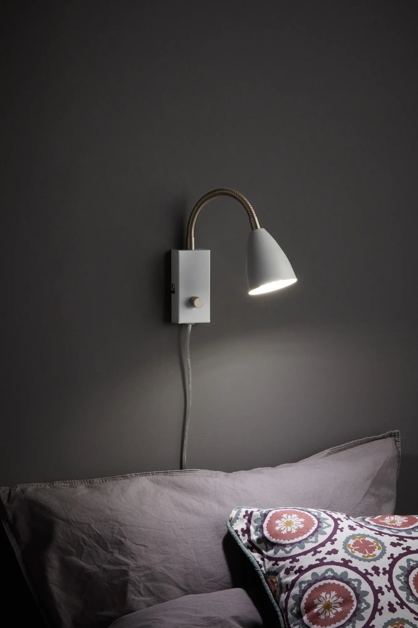 Ciro stål vägglampa belysning skandinavisk design | Ciro steel wall lamp | Ciro Stahl Wandleuchte skandinavisches Design