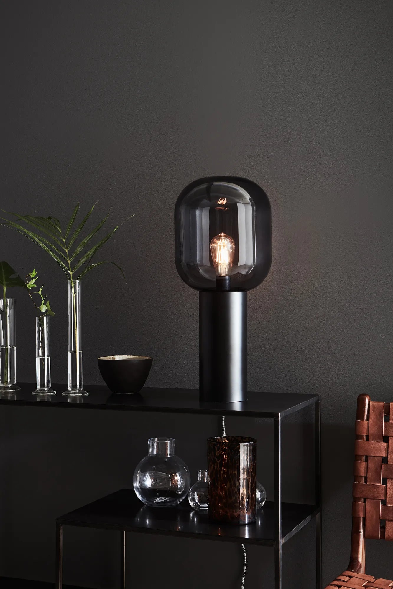 Brooklyn svart bordslampa 56 cm belysning | Brooklyn black table lamp | Brooklyn schwarz Tischlampe