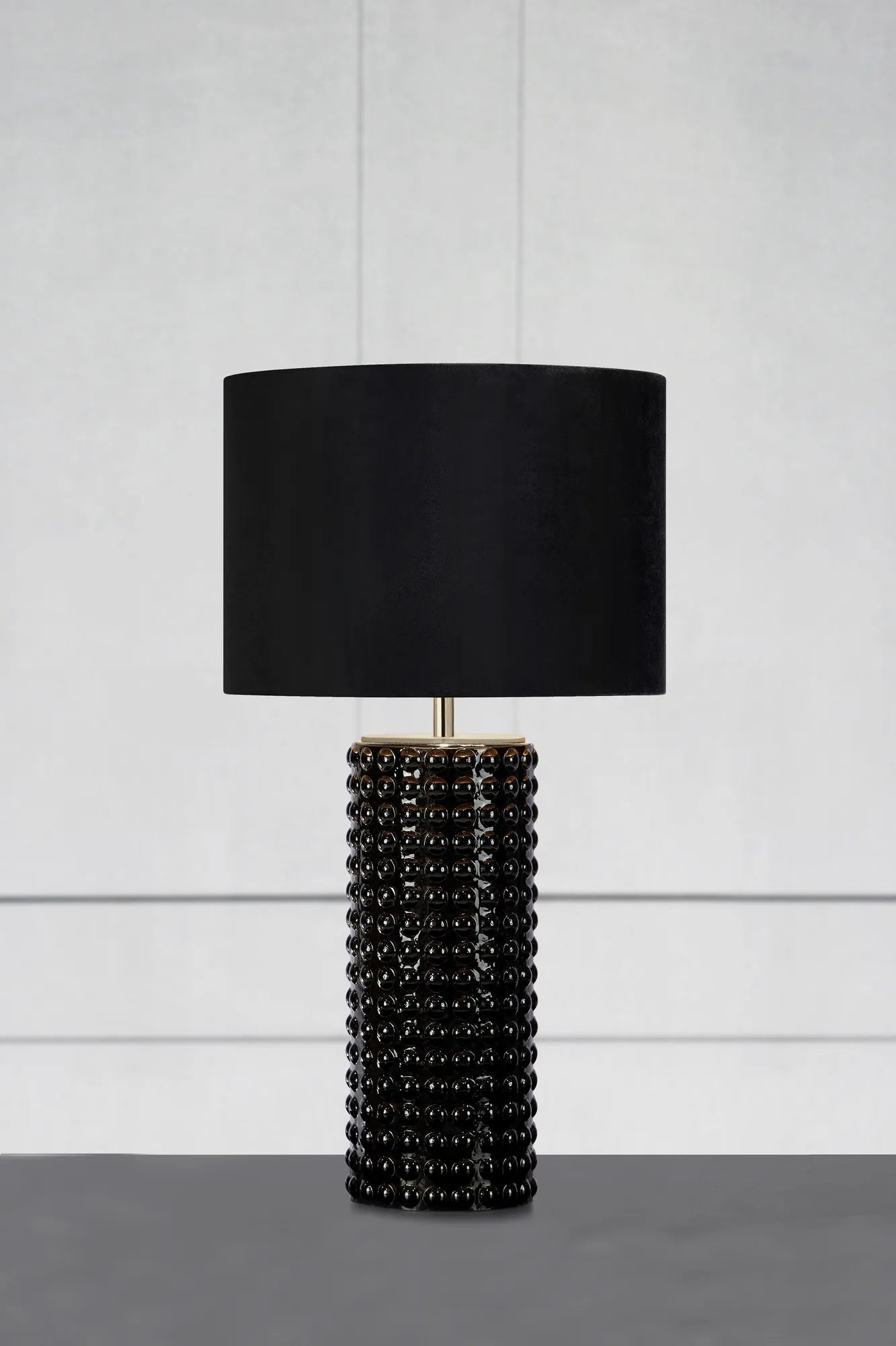 Proud svart bordslampa stilren belysning | Proud black table lamp | Proud schwarz Tischlampe minimalistische Beleuchtung
