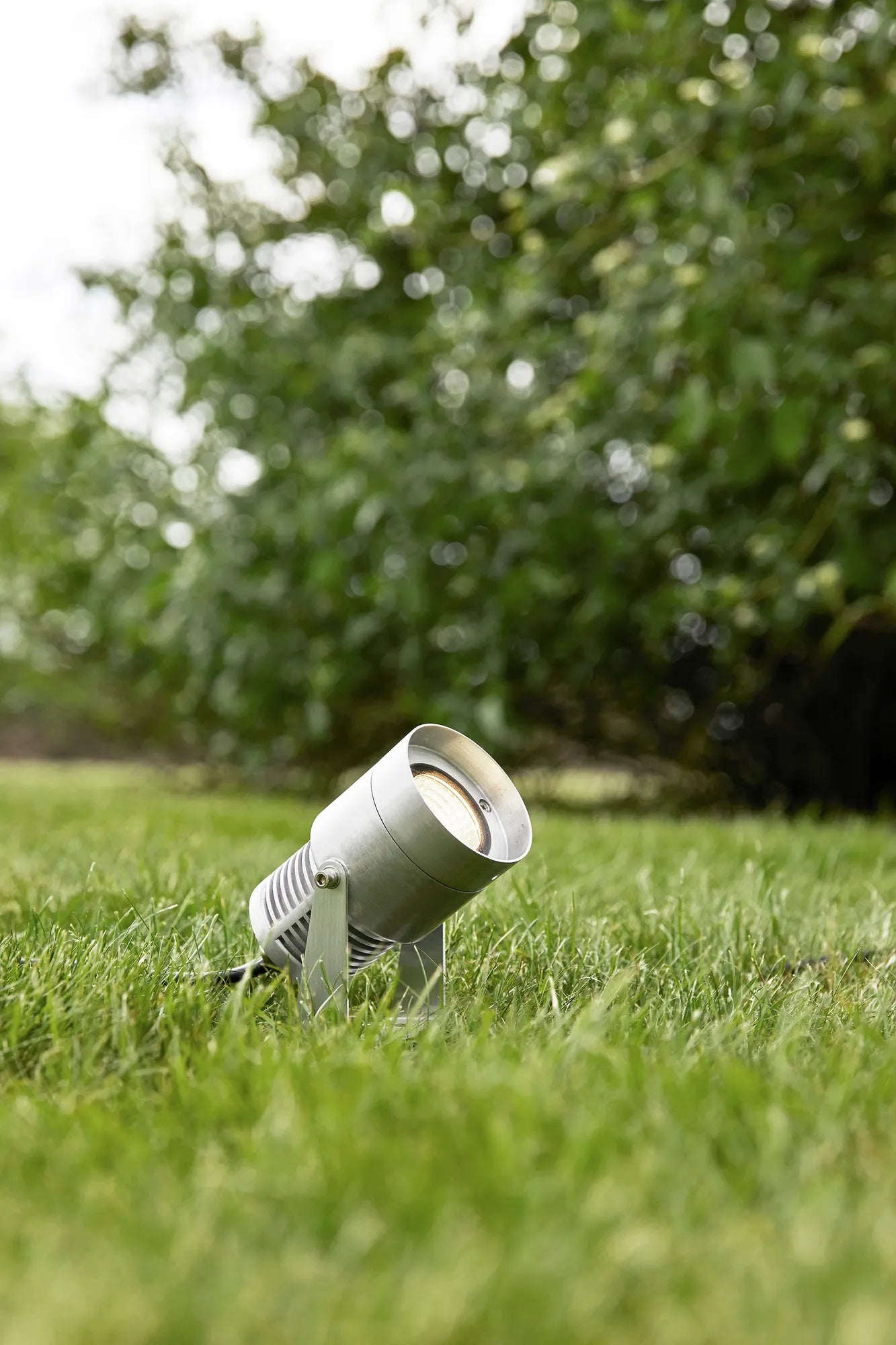 Garden 24 spotlight utomhusbelysning skandinavisk design stilren belysning | Garden 24 spotlight minimalist lighting | Garden