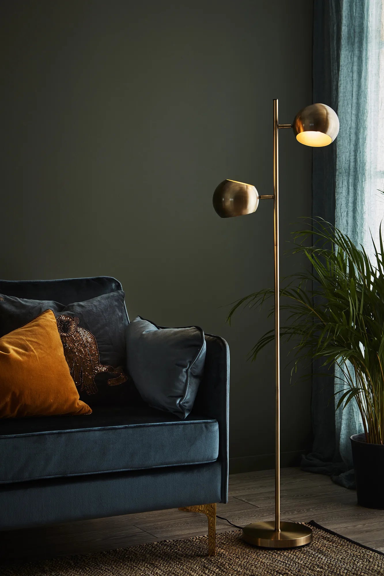 Edgar antik golvlampa belysning | Edgar antique floor lamp | Edgar antik Stehlampe