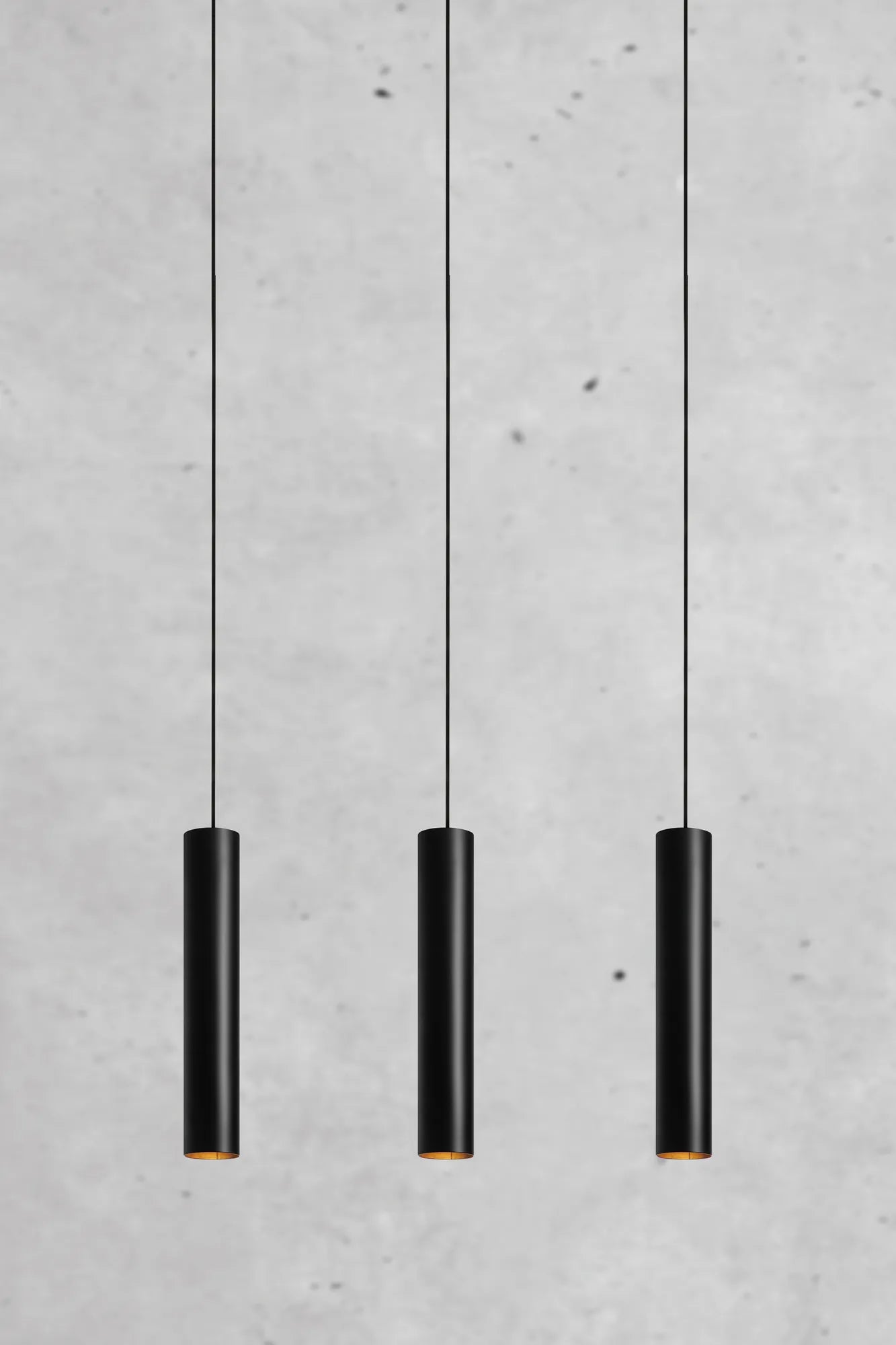 Ruben svart taklampa stilren belysning | Ruben black pendant lamp | Ruben schwarz Pendelleuchte minimalistische Beleuchtung