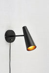 Peak svart vägglampa stilren belysning skandinavisk design | Peak black wall lamp Scandinavian design | Peak schwarz