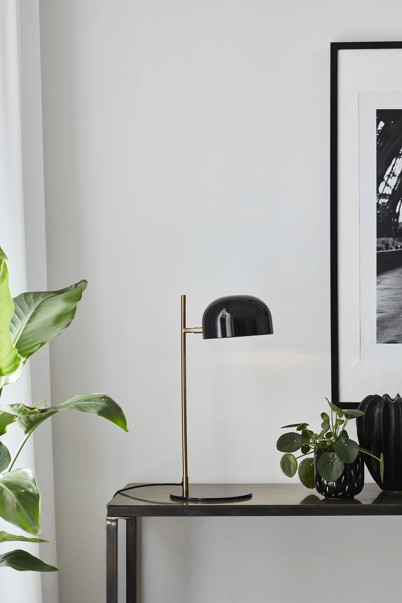 Pose svart bordslampa belysning skandinavisk design | Pose black table lamp | Pose schwarz Tischlampe skandinavisches Design
