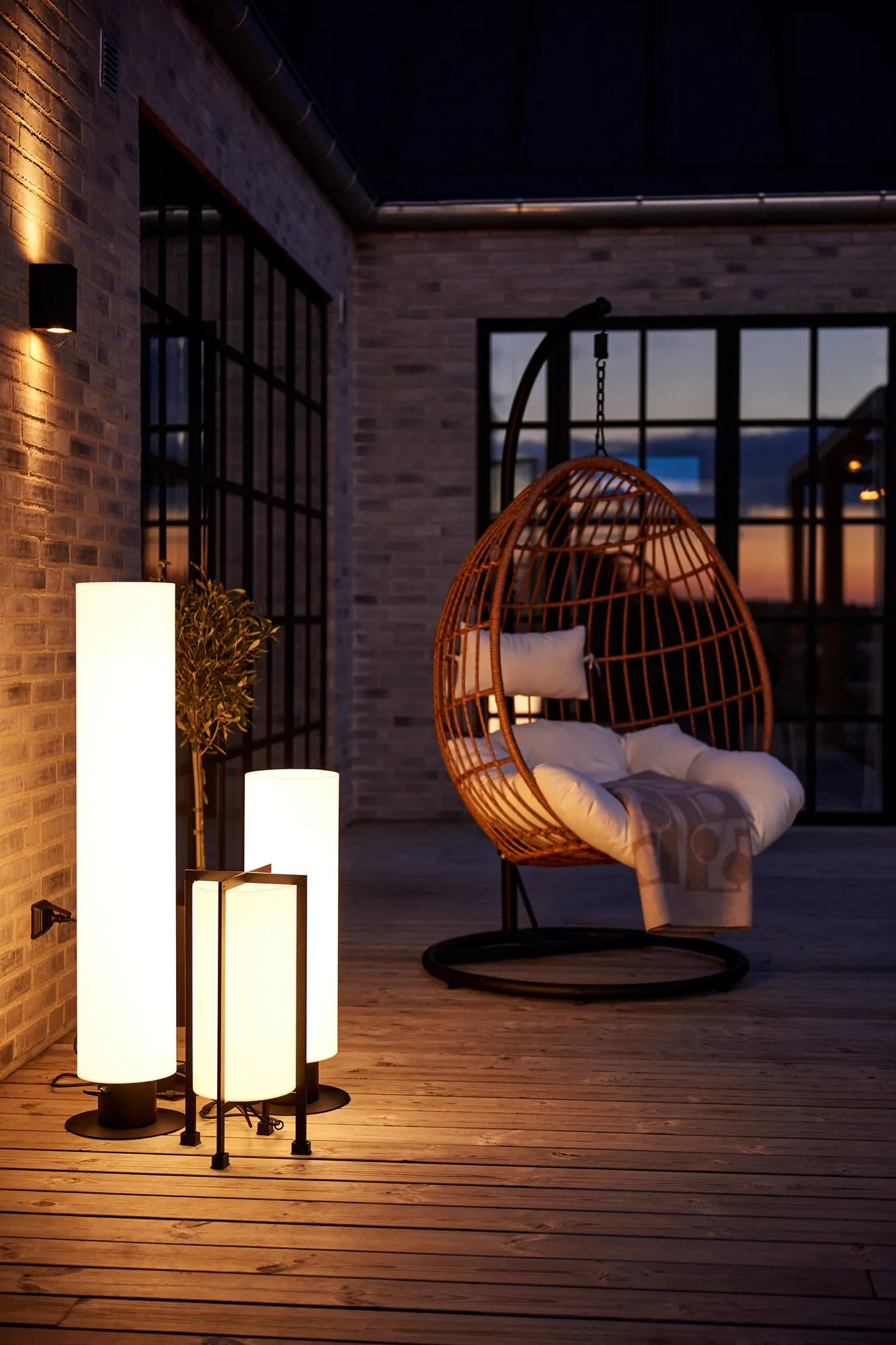 Garden 24 vit golvlampa 110 cm belysning | Garden 24 white floor lamp | Garden 24 weiß Stehlampe