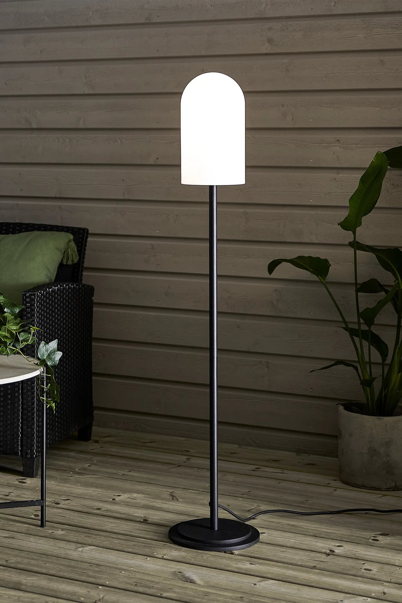 Afternoon svart golvlampa belysning | Afternoon black floor lamp | Afternoon schwarz Stehlampe