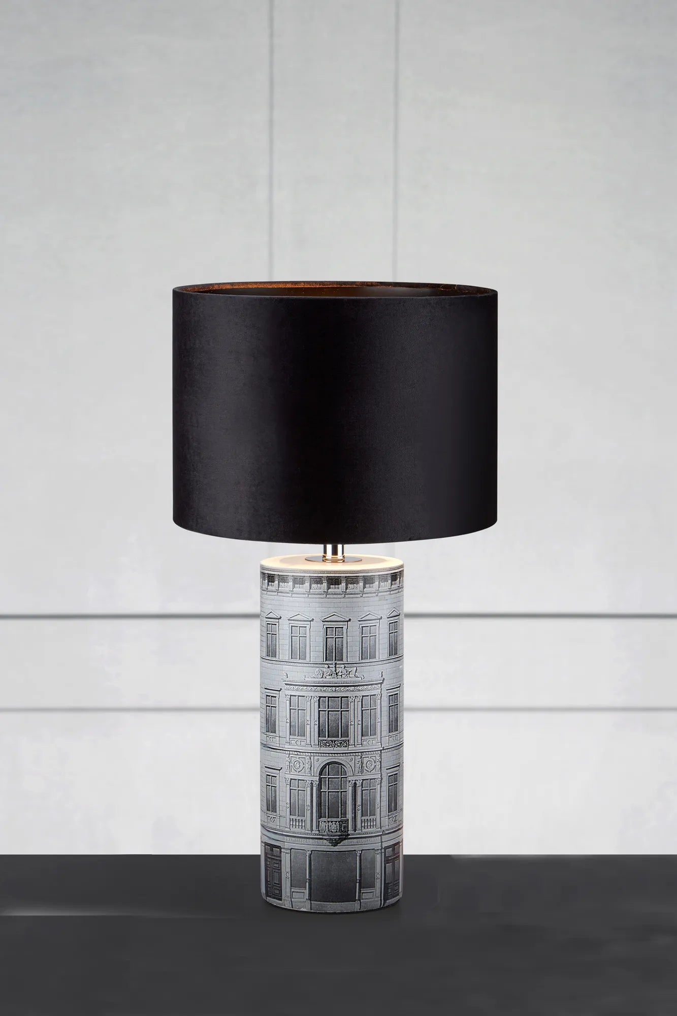 Ichi svart bordslampa stilren belysning | Ichi black table lamp | Ichi schwarz Tischlampe minimalistische Beleuchtung