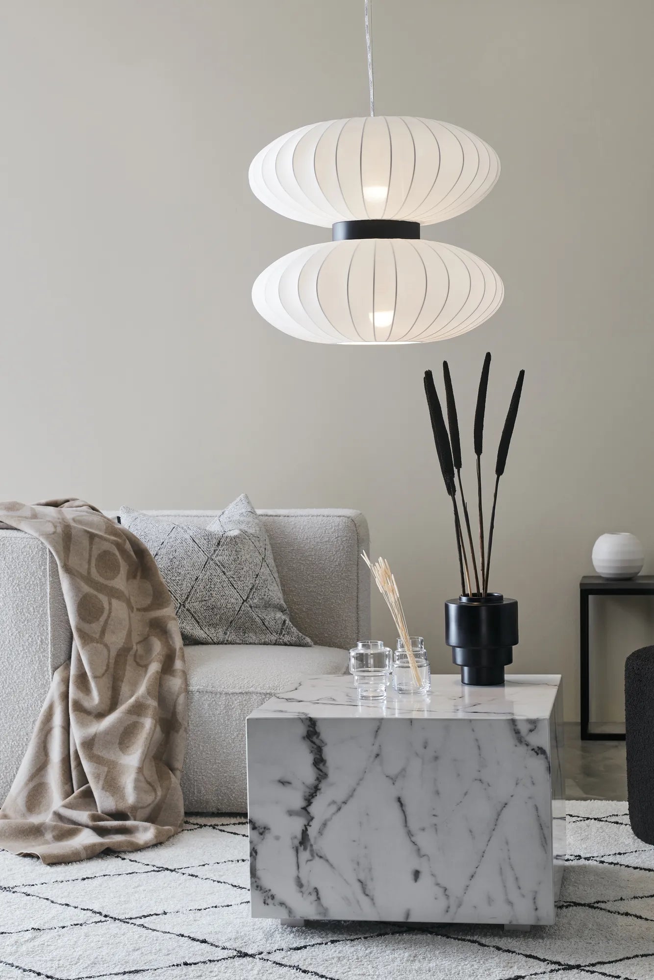 Daburu vit taklampa belysning | Daburu white pendant lamp | Daburu weiß Pendelleuchte