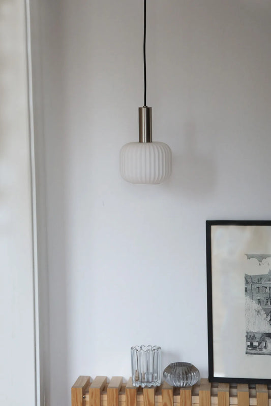 Sober stål fönsterlampa skandinavisk design | Sober steel window light | Sober Stahl Fensterleuchte skandinavisches Design