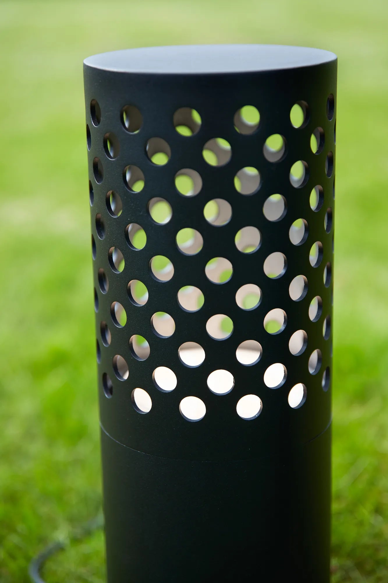 Garden 24 svart pollare 68 cm utomhusbelysning skandinavisk design | Garden 24 black bollard light Scandinavian | Garden 24