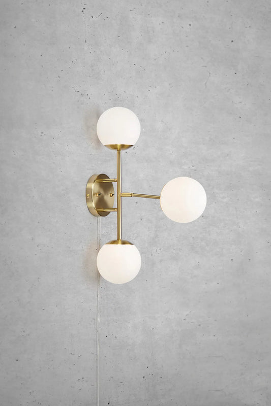 Trinity vit vägglampa stilren belysning | Trinity white wall lamp | Trinity weiß Wandleuchte minimalistische Beleuchtung