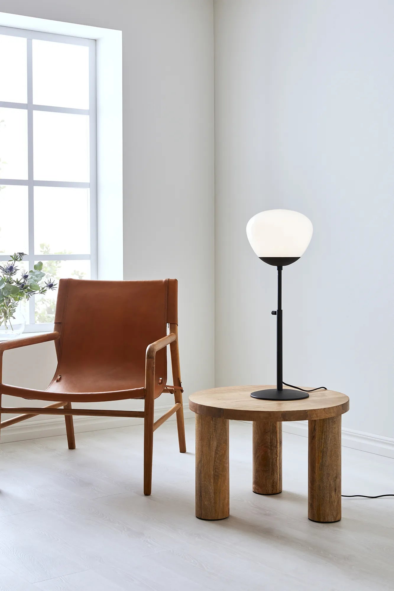 Rise svart bordslampa skandinavisk design | Rise black table lamp | Rise schwarz Tischlampe skandinavisches Design