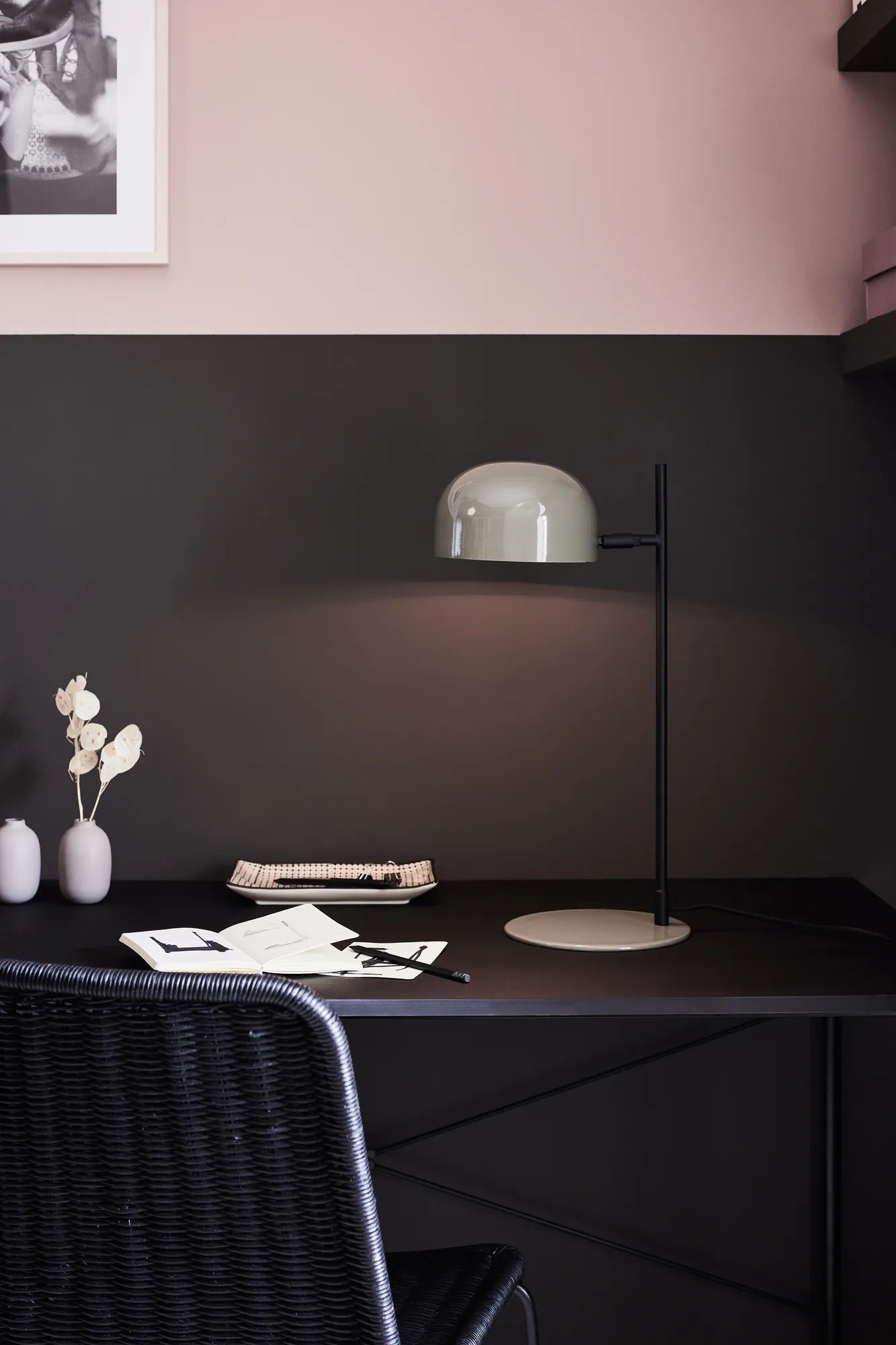 Pose svart bordslampa belysning | Pose black table lamp | Pose schwarz Tischlampe