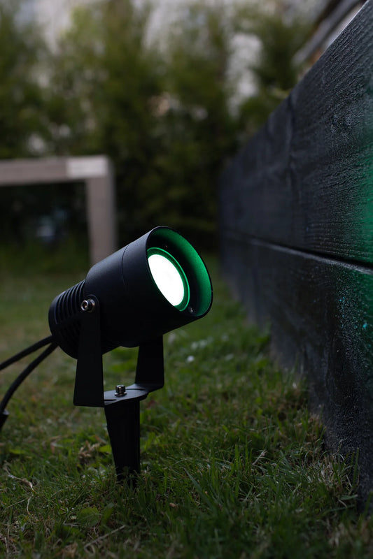 Garden 24 svart spotlight utomhusbelysning skandinavisk design | Garden 108404 | Garden 24 schwarz Spotlight skandinavisches