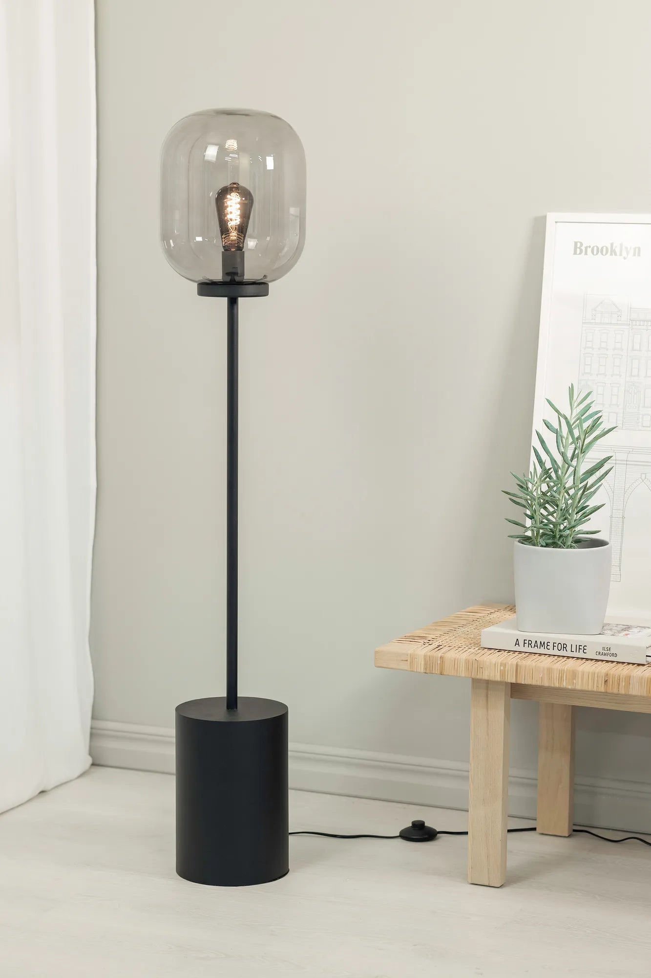 Brooklyn svart golvlampa belysning | Brooklyn black floor lamp | Brooklyn schwarz Stehlampe